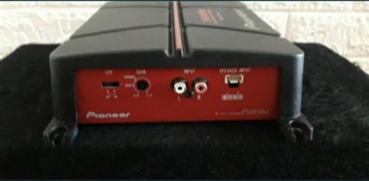 Бас каса с усилвател Pioneer