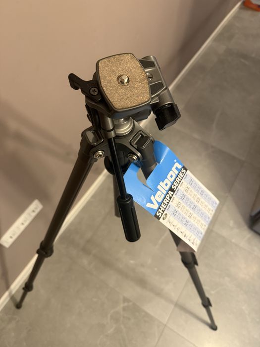 Velbon Sherpa 200 Tripod