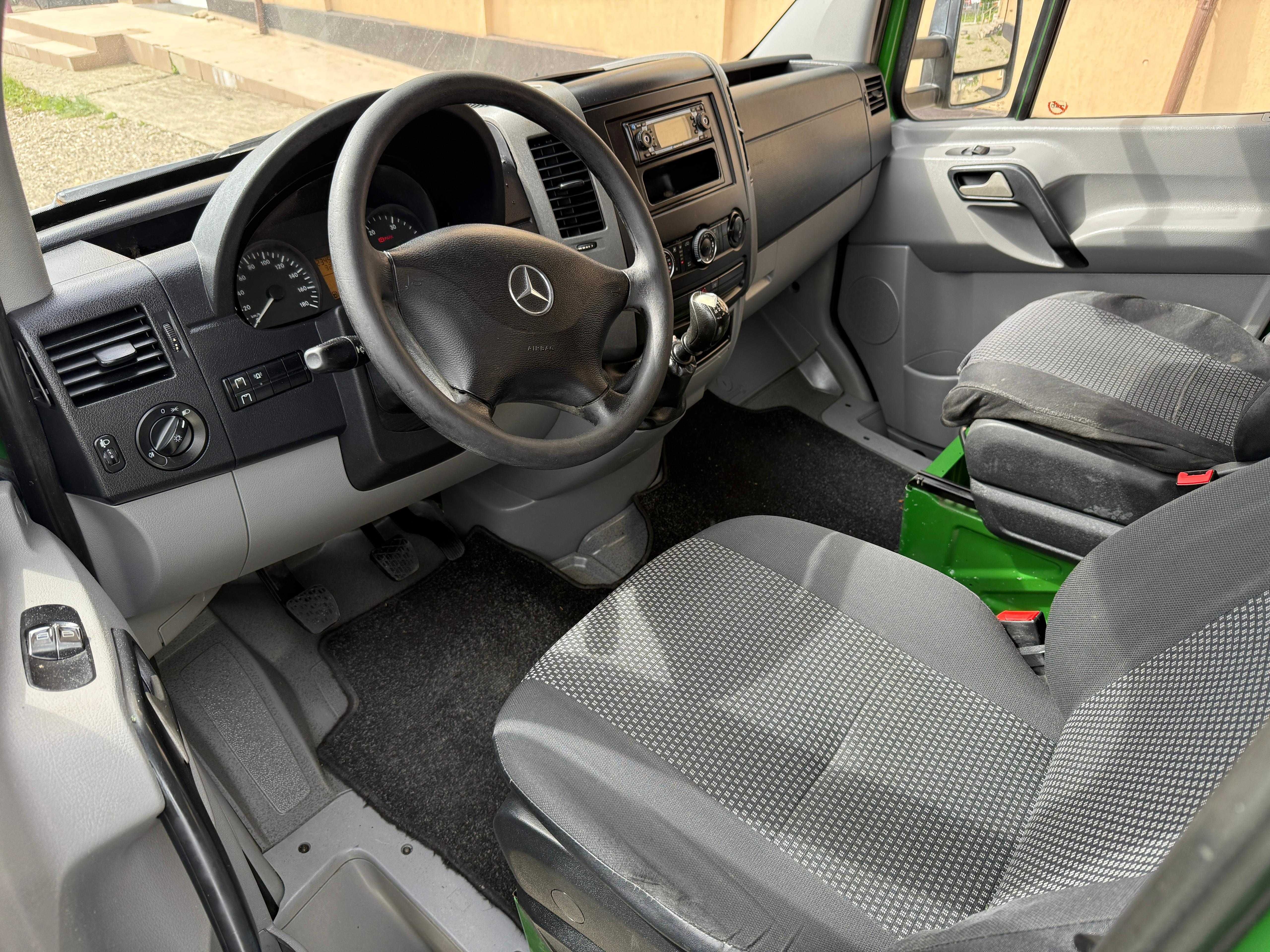 Mercedes sprinter 310 cdi 7 locuri lada  clima
