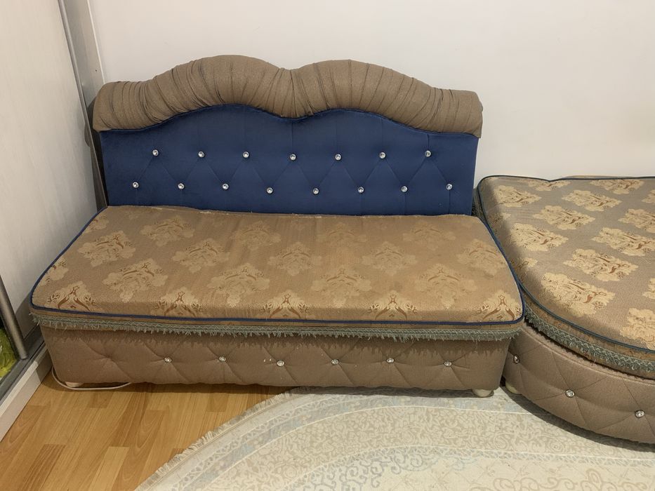 продаю ДИВАН с расскладной системой