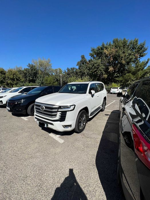 Land Cruiser 300 (3.5л Twin-Turbo 2023г.)
