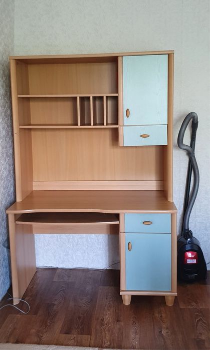 Продам рабочий стол