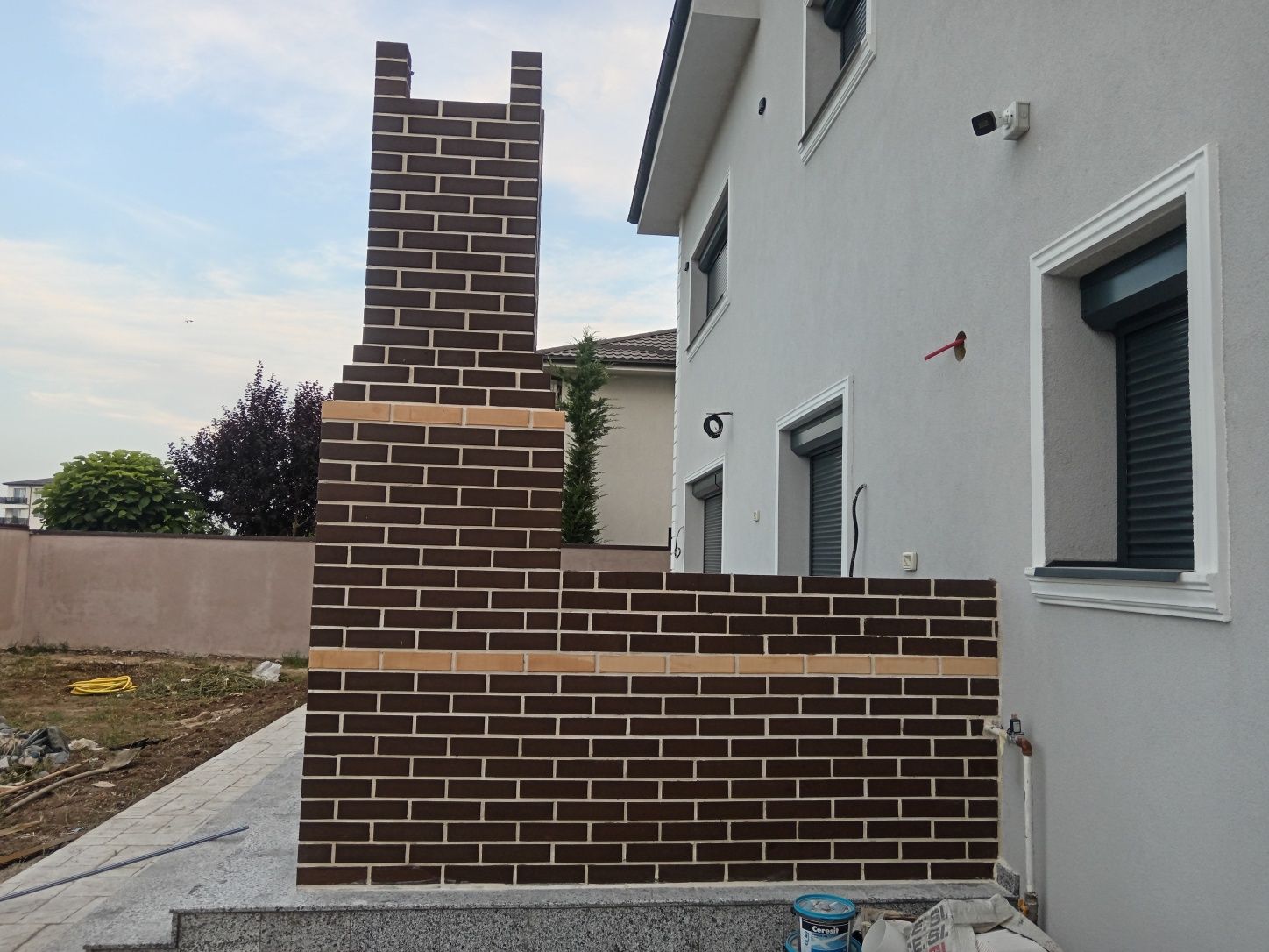 Grătar din cărămidă aparentă