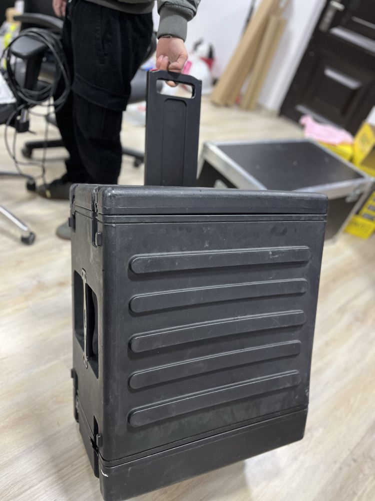 Behringer X32 Splitter SKB Case (Ръчна изработка)