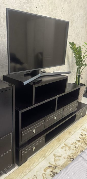 Продается комод под тв(дерево)