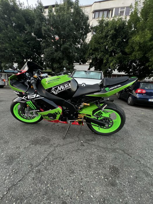 Kawasaki zx6r 636