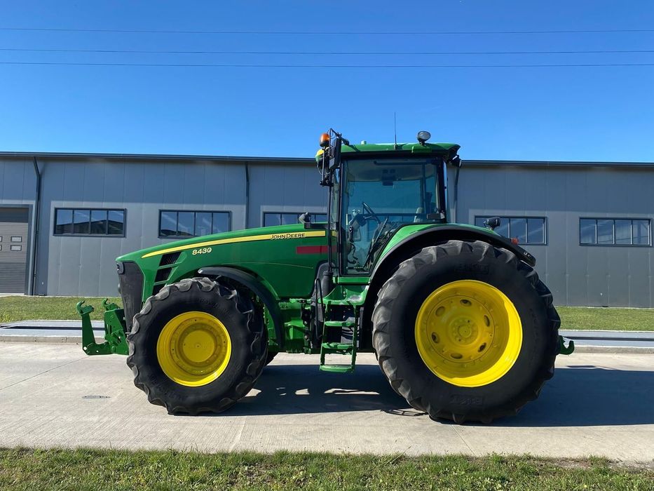 John Deere 8430 Tractor John Deere 8430 Tractor