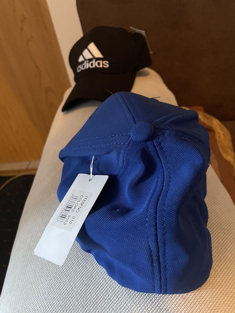 Sapca ADIDAS Flexfit nou nouta albastru,negru calitate f buna bumbac