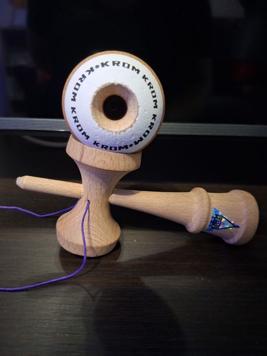 Kendama Krom Pop