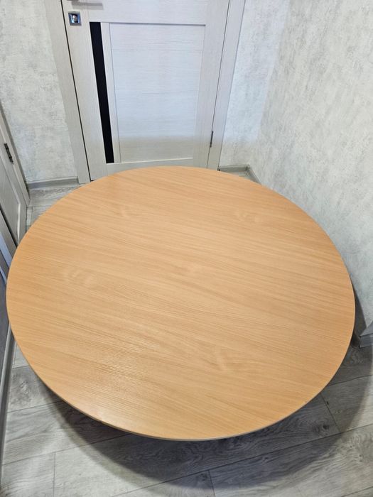 Продам стол национальный