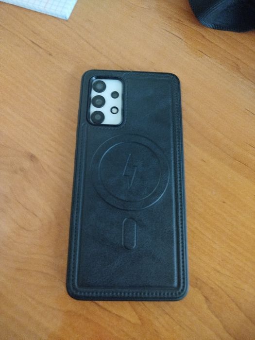 A 32 sotiladi srochno narxi  700 min holati idial