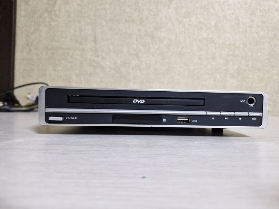DVD-плеер Hyundai H-DVD5029