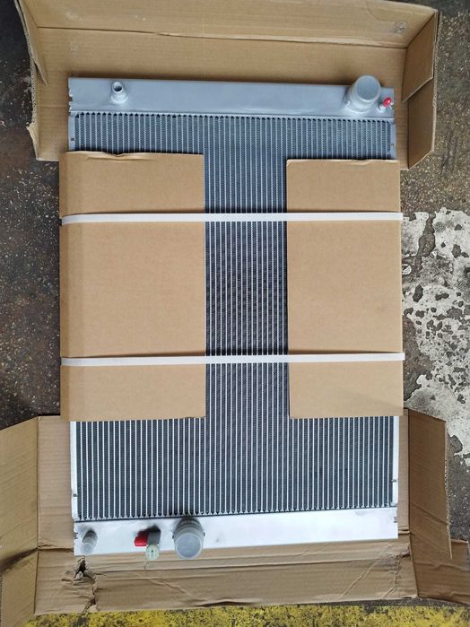 Radiator apa NOU bmw 2005-2008 523i 2.5 benzina E60