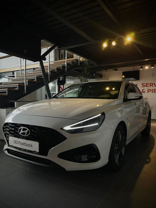 Hyundai I30 Hyundai i30 Fastback 1.5T-GDI 140cp M-Hybrid 48v 7DCT Exclusive