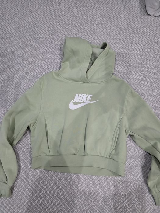 Nike суичери и тениска 134-147 см момиче