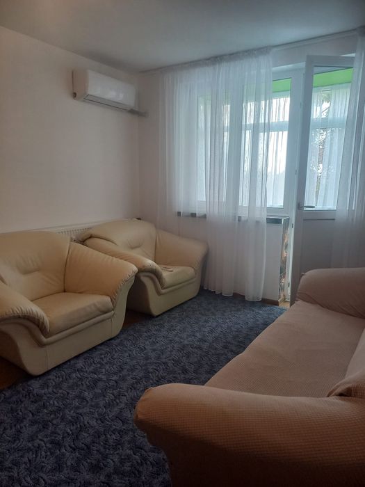 Inchiriez Apartament