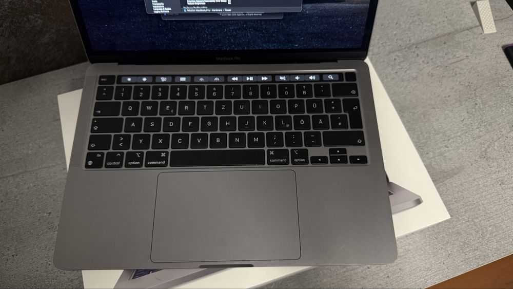 Apple MacBook Pro 13” M1 (2020) – 8GB RAM / 256GB SSD