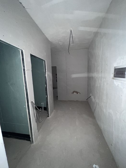 O’rekzor bozor 2 xona srochni sotiladi