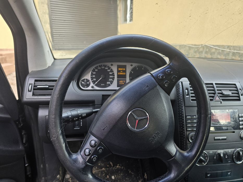 Vând mercedes a class avantagarde