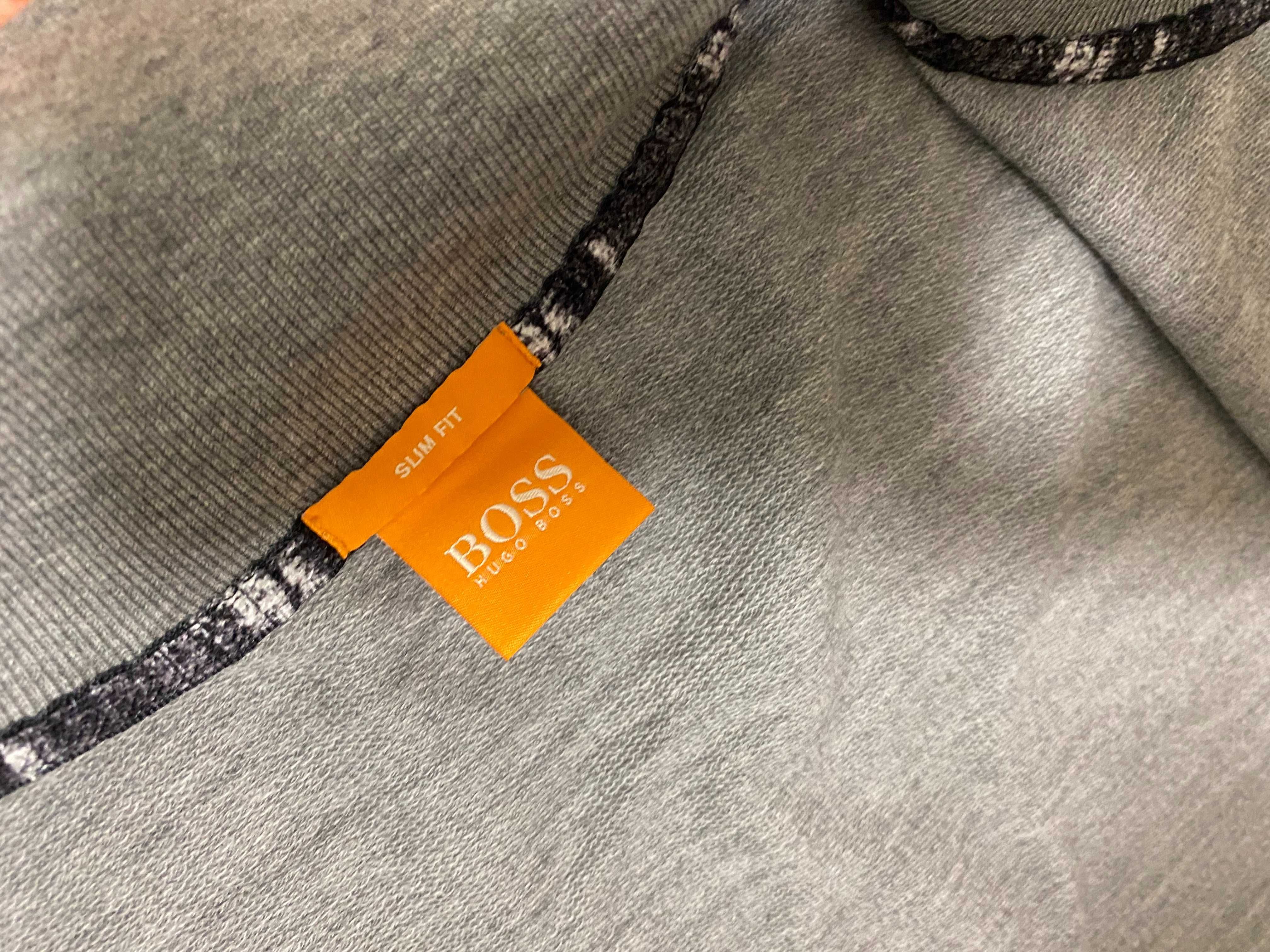 ''Hugo Boss''оригинален мъжки суичър ХЛ размер