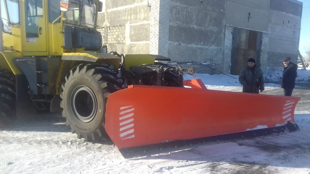 отвал для снега на трактора Кировец