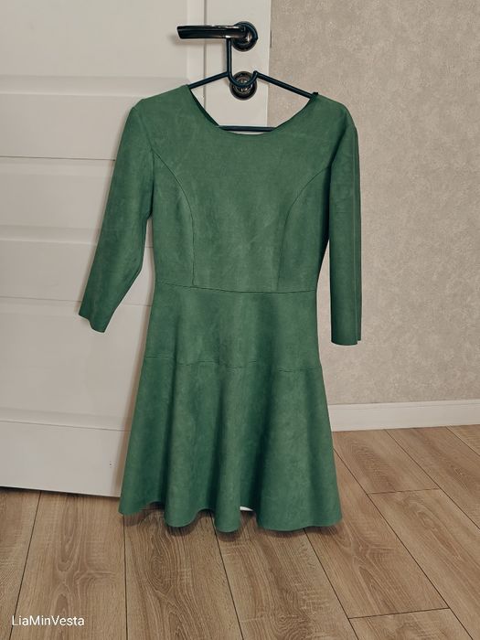 Платья женские М-Л размер