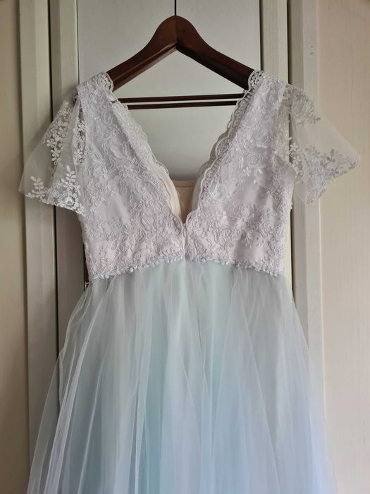 Rochie mireasa cu tull