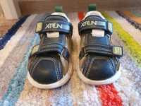 Продам сандалики детские 2 пары