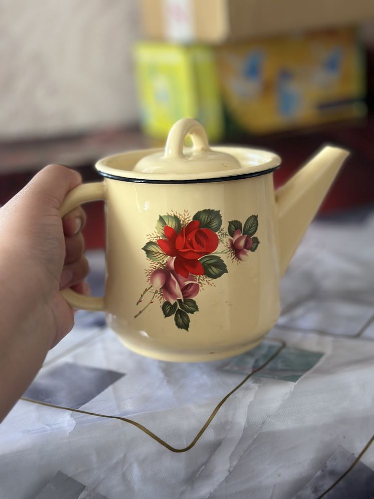 Чайник с рисунком