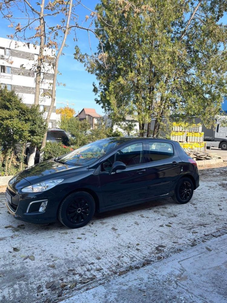 Inchirieri autoturisme uz personal