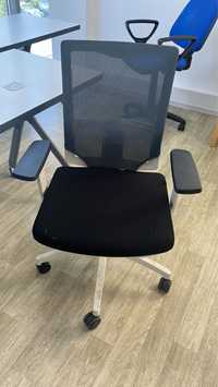 Офисные Кресла на колесиках (стулья)