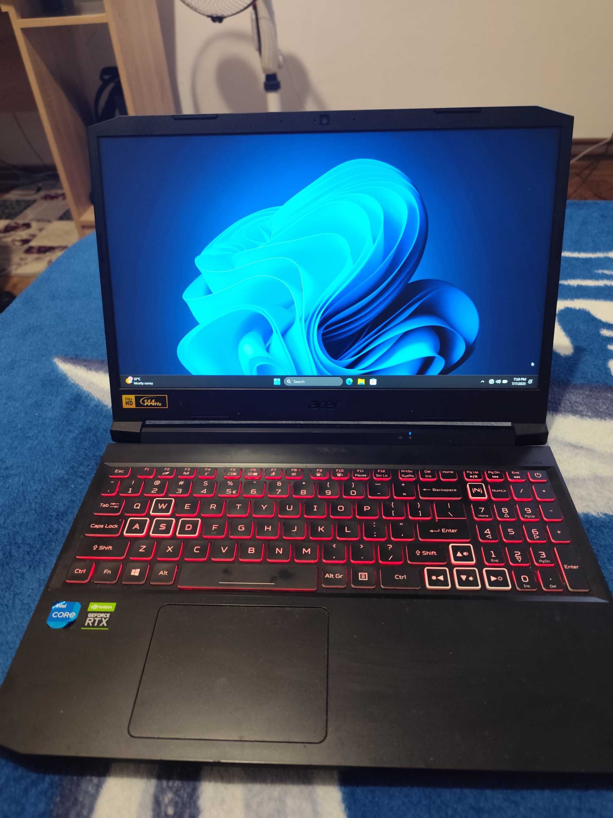 Laptop de gaming Acer Nitro 5 An515-57 + cooler de răcire