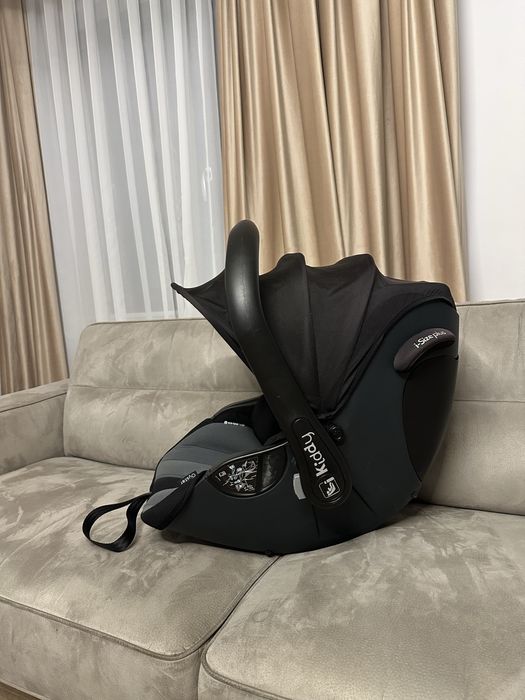 Scoica auto Kiddy Evoluna i-Size Plus designed by egg