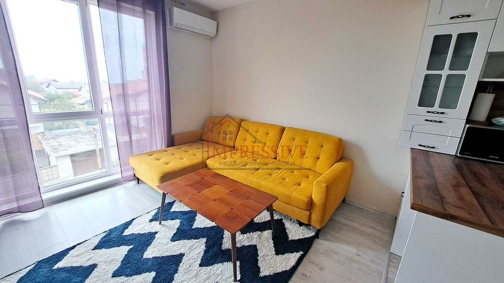 Двустаен Обзаведен с Паркомясто кв.Виница