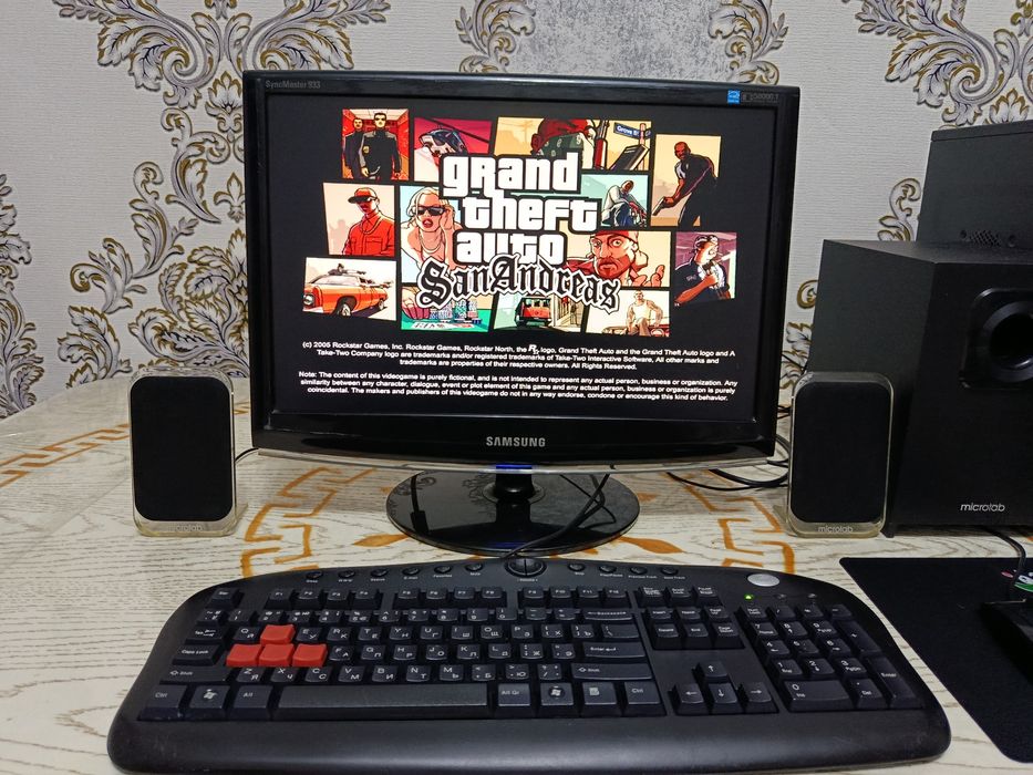 Kompyuter arzon sotiladi. Samsung Windows 10