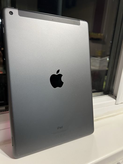 Apple Ipad 7 генерация 32 GB със SIM