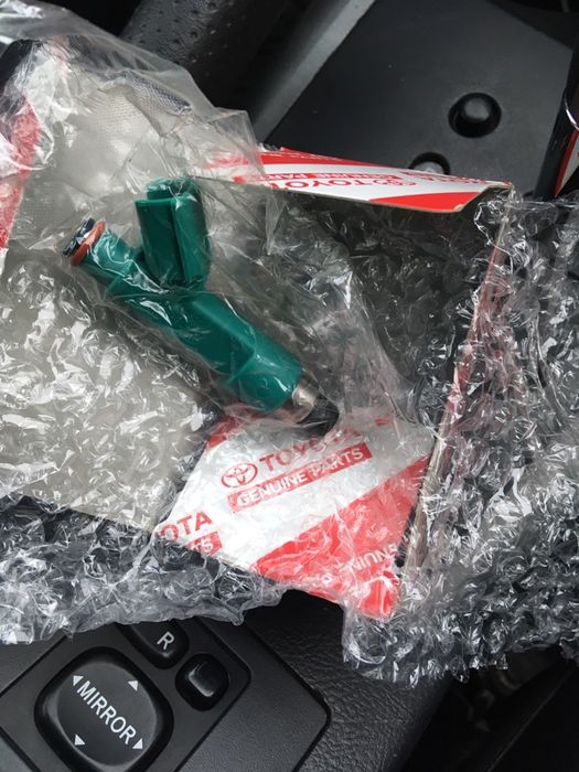 Форсунки новые ‘(Rav4 2008 г. Объем 2.0)