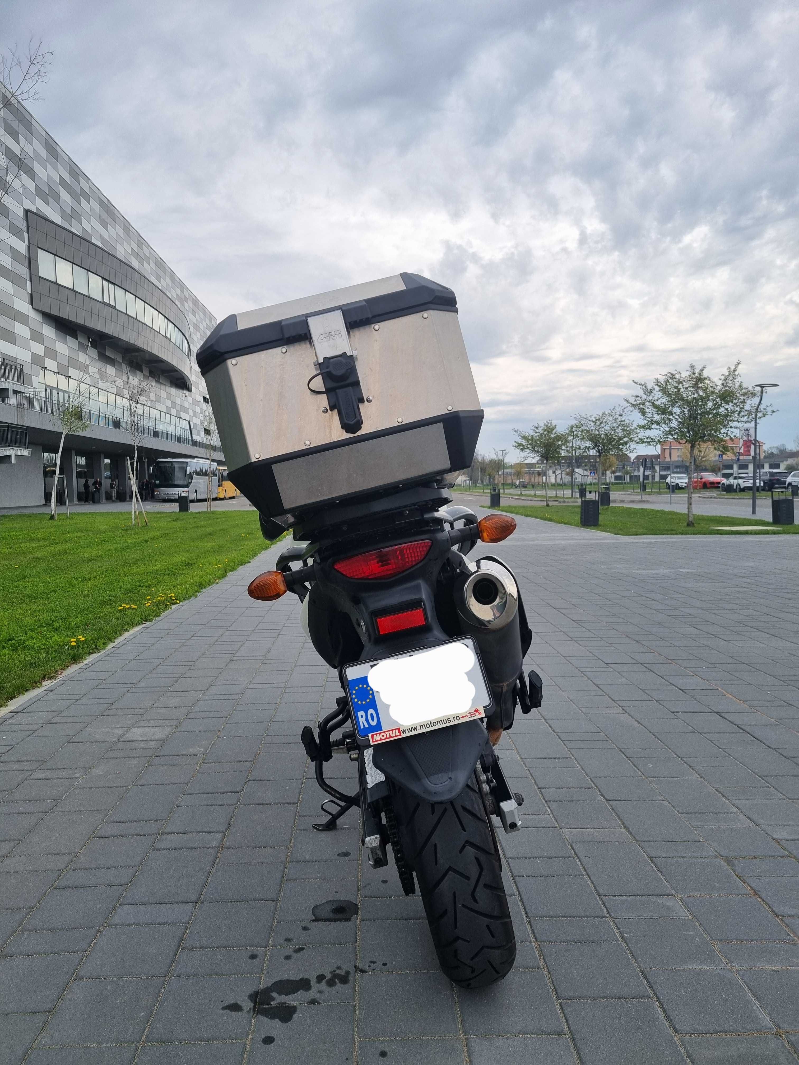 Suzuki V-Strom DL650