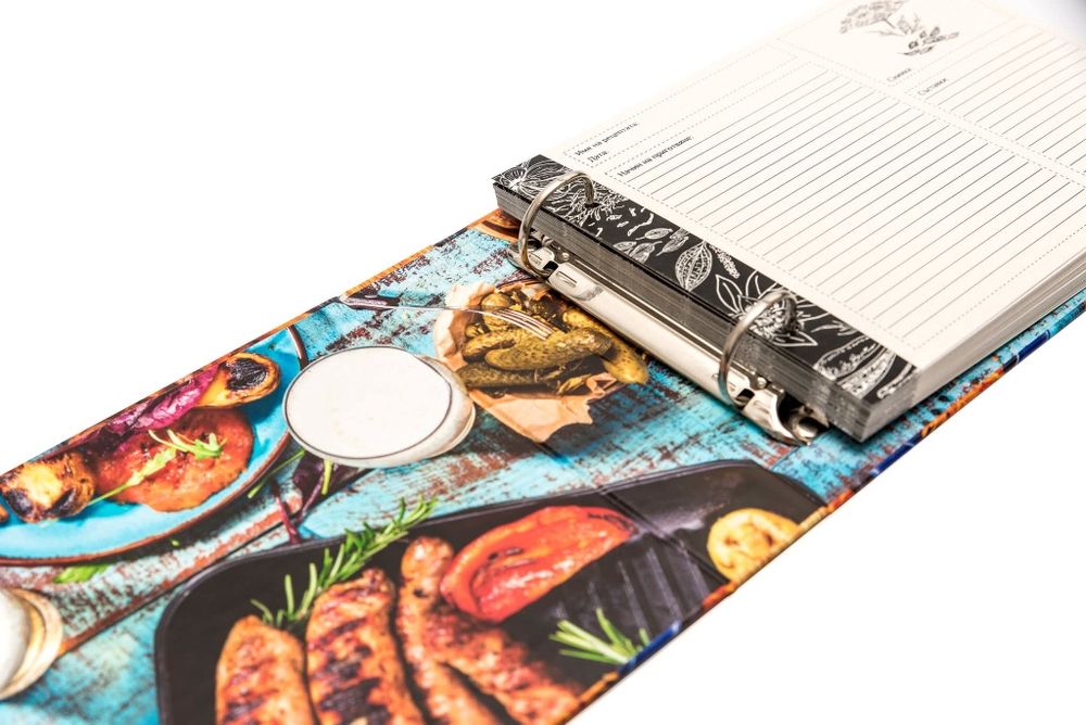 Персонализиран рецептурник, книга за рецепти с име / заглавие по избор