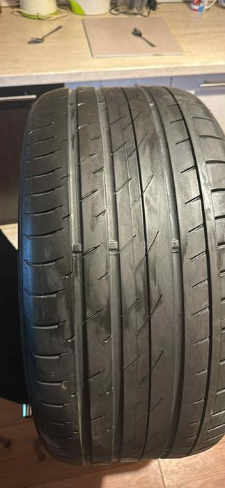 Vând anvelope de vara continental R 19