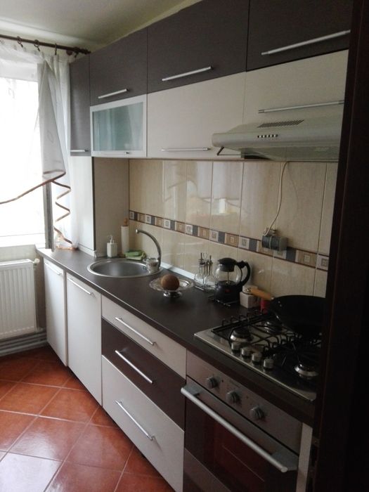 Vând apartament 2 camere