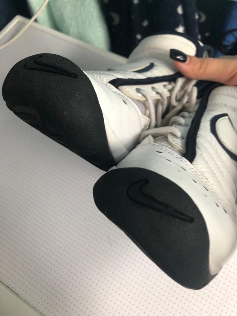 Nike Shake NDestruct