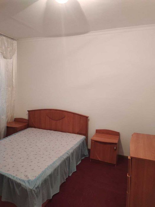 Srochna Mirzo Ulug’bek tumani 2 xona uy arendaga topshiriladi