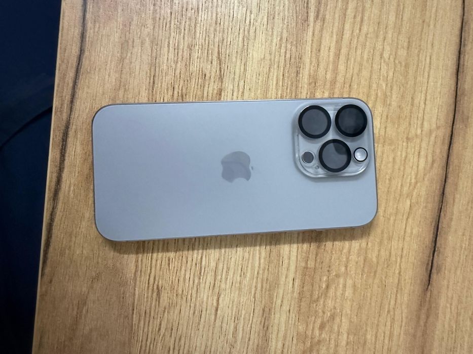 Iphone 15Pro 256gb, Black Titanium & Natural Titanium