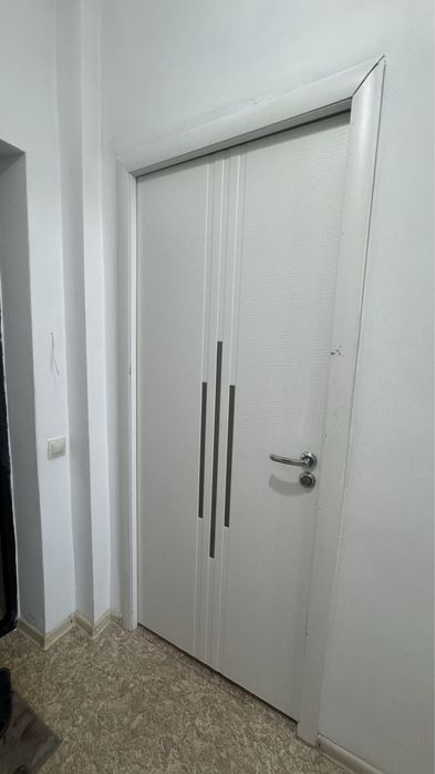 Общии 3 двери 20тыс. Состояния хорошо. Каратал жакта.