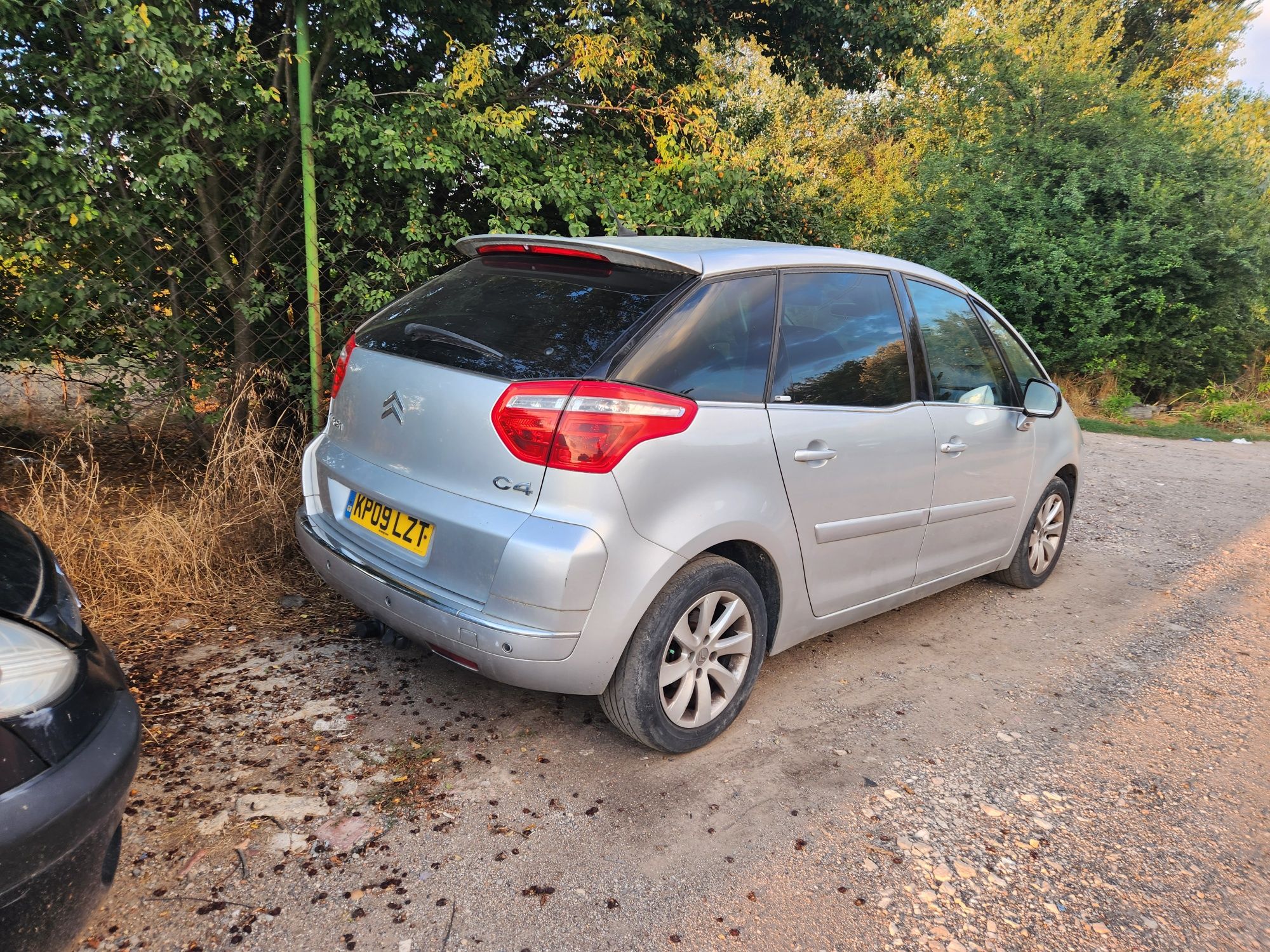 За Части Citroën c4 Picasso 2.0 hdi автоматик 2009г
