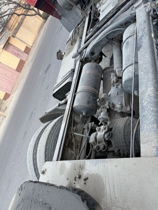 Kamaz tigach 1989 yil na xodu srochno !!! Obmenam bor yengil moshinaga