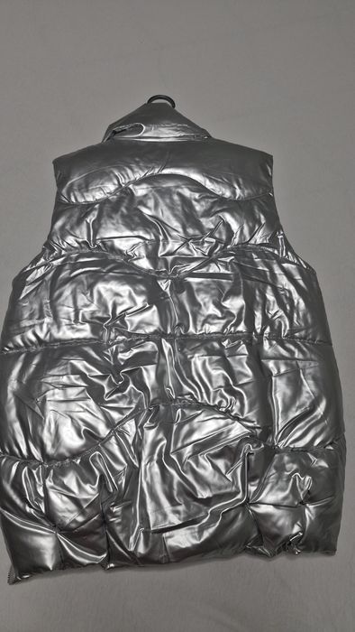 Нов дамски елек М размер