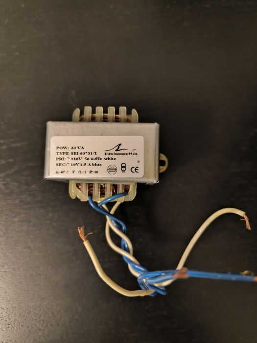 Трансформатор понижаващ 220 V / 19V AC