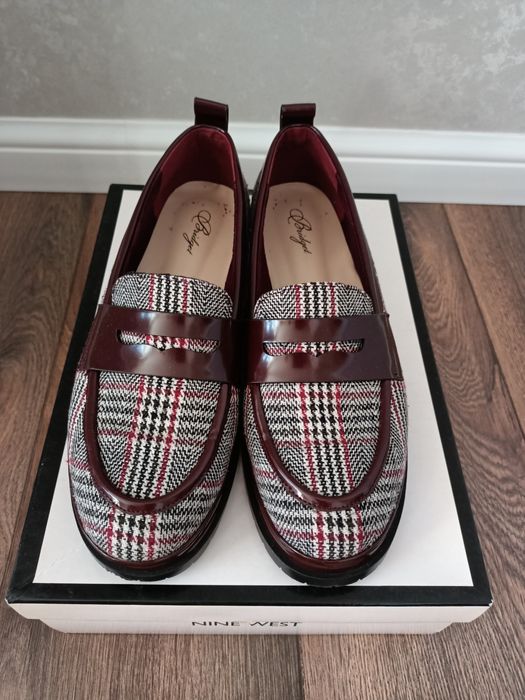 Продаю лоферы, размер 39